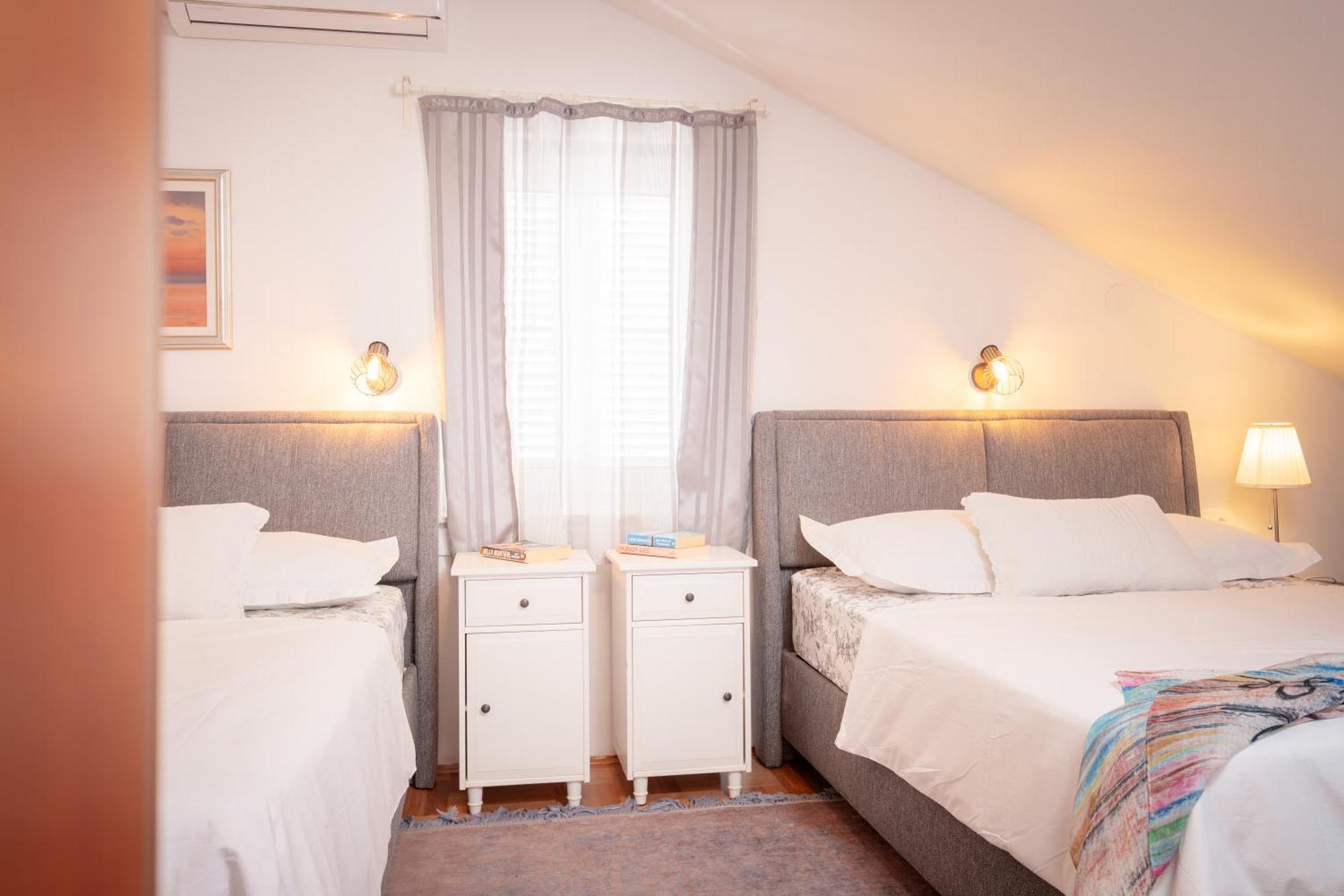 Kalina Deluxe Apartment