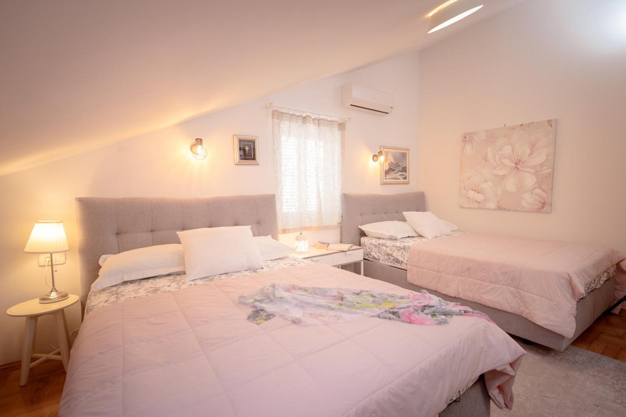 Kalina Deluxe Jelsa (Hvar)